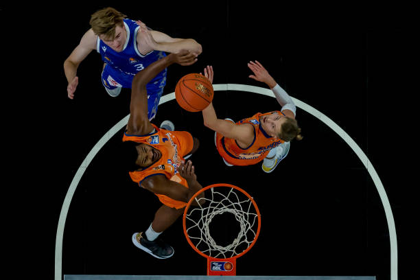 伊萨克出售 伊萨克出售