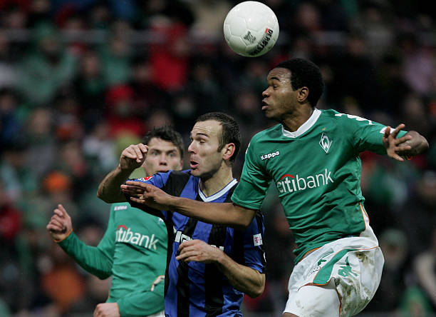 相比之下 相比之下